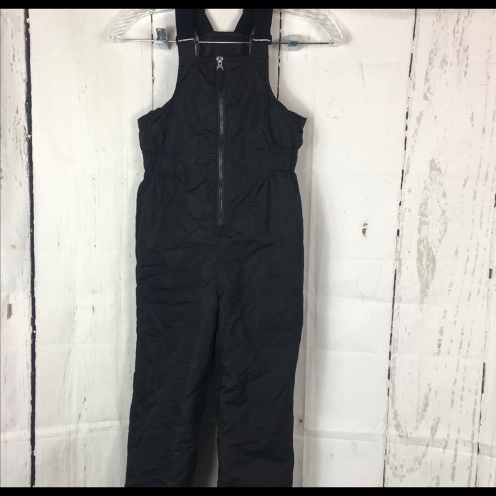 ski / snowboarding bib pants in black size 6/7